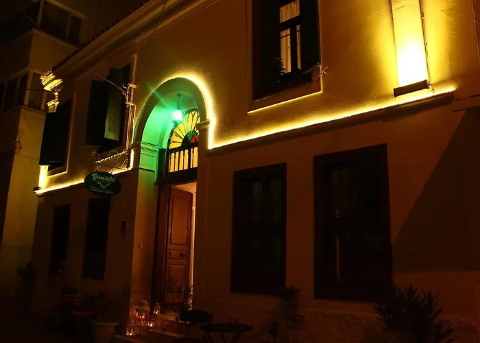 Pera Ayvalik Guest House ホテル