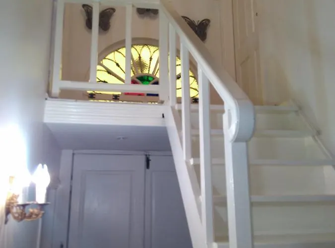 Pera Ayvalik Guest House Hotel *